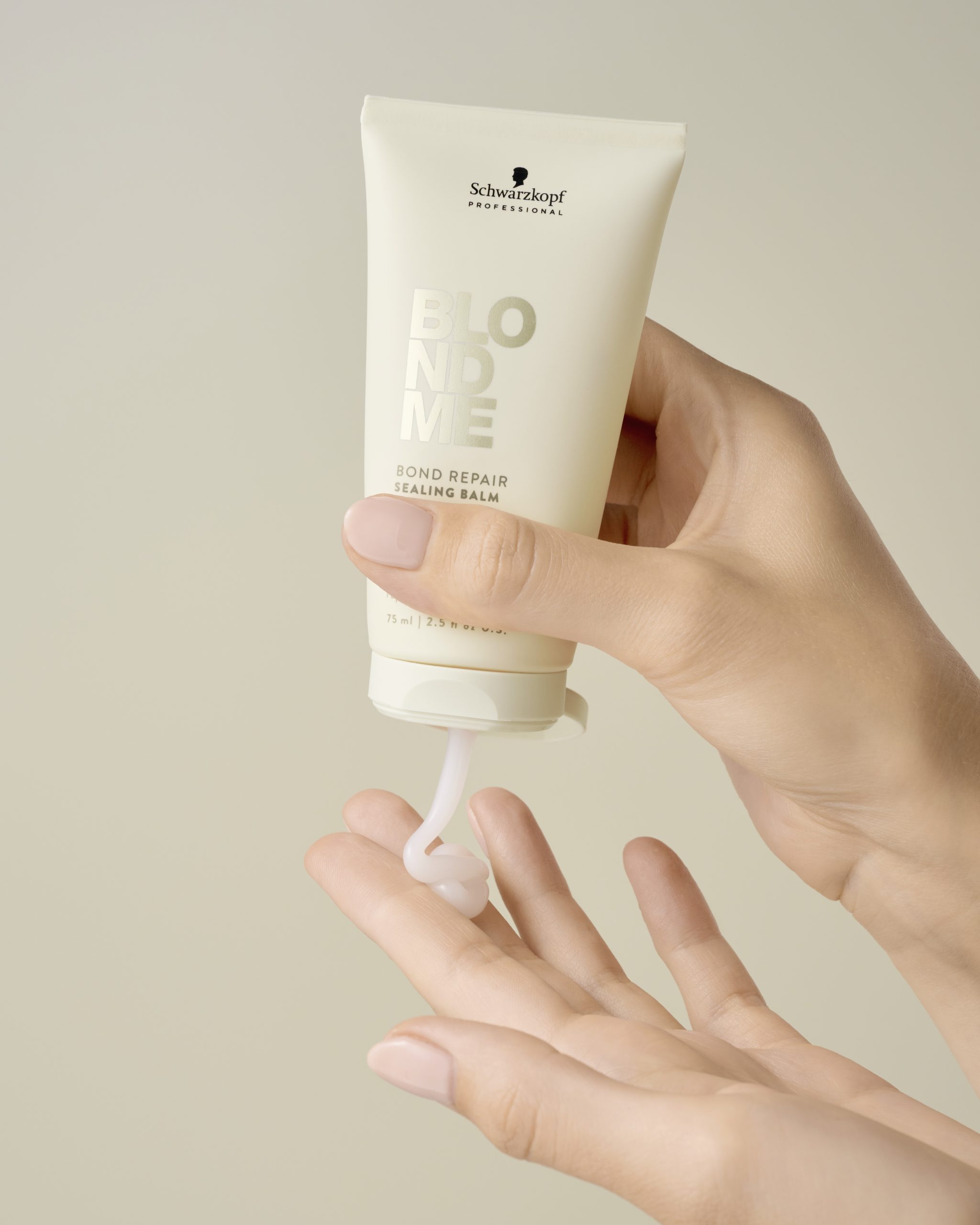 BLONDME_Nourishing_Regimen_1462_4x5__HighRes_RGB